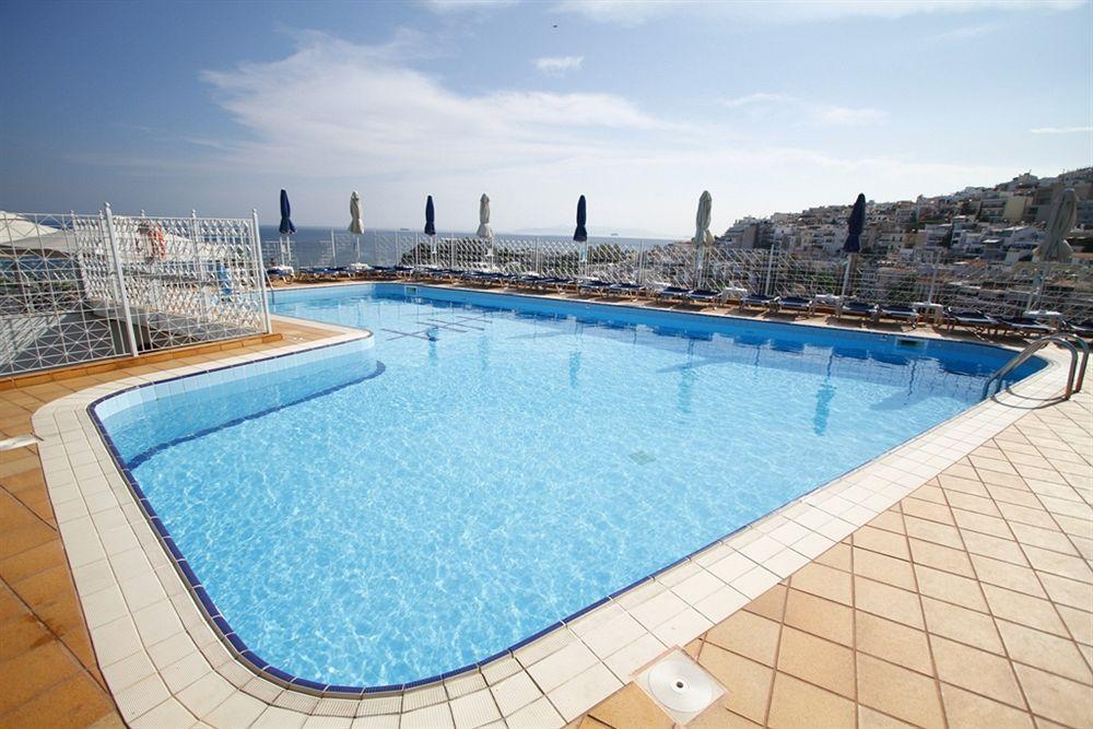 Hotel Mistral Пирей Экстерьер фото