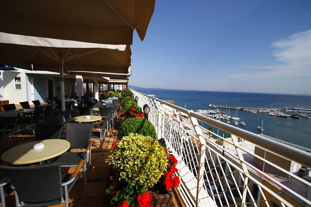 Hotel Mistral Пирей Экстерьер фото